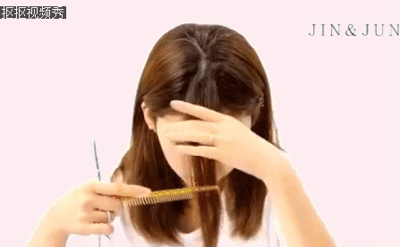 視頻八字劉海剪發教程_八字劉海怎么剪視頻_剪八字劉海的視頻