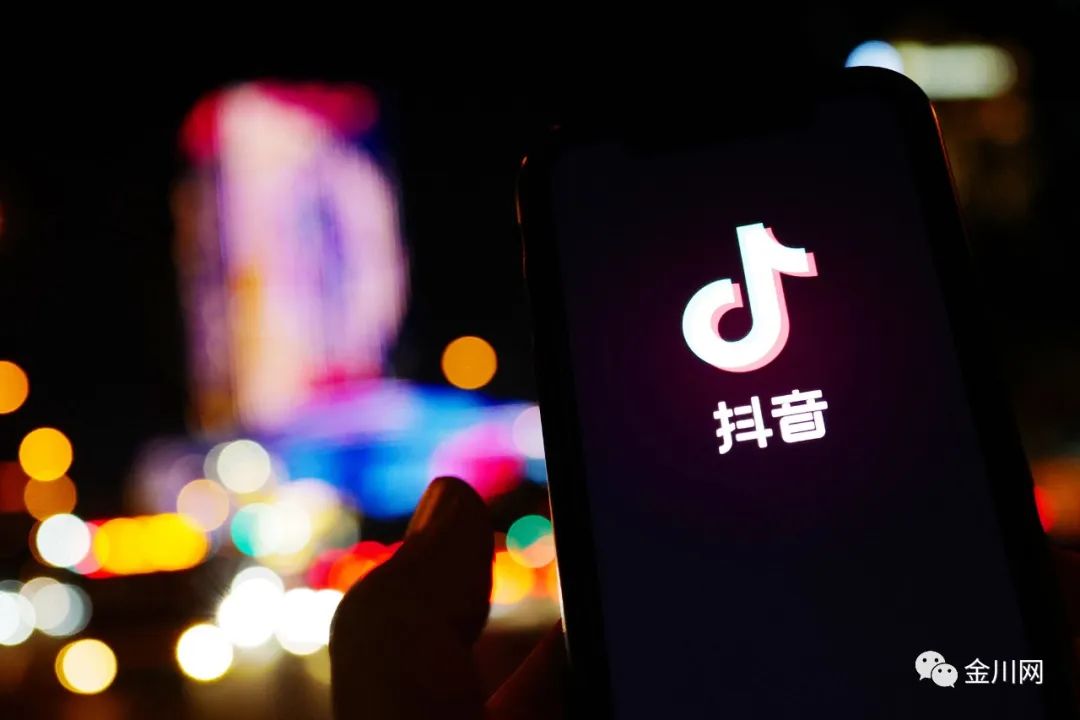 抖音學(xué)剪輯收多少學(xué)費_抖音教剪輯怎么收費_抖音免費學(xué)剪輯是真的嗎